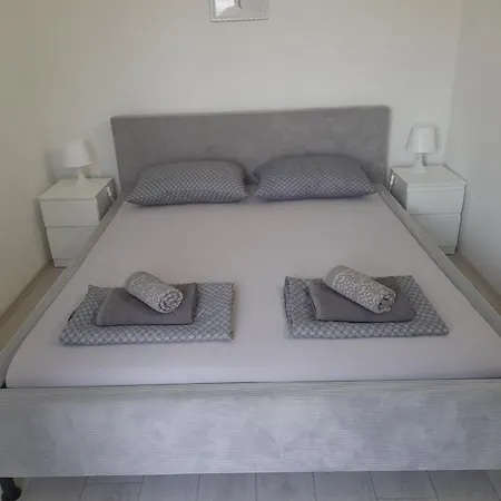 Apartment Stipe Lokva Rogoznica